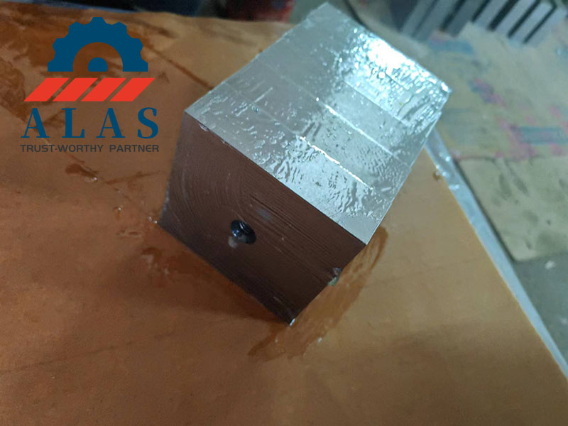 ALAS Precision Ground Heavy-Duty Rebar Cutter Dies & Blocks Полностью шлифованные стальные арматурные ножницы H13 с антикоррозийным масляным слоем для мощных ножниц.