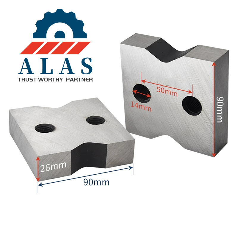 90x90x26mm V-Groove Rebar Cutter Blade Specifications Лезвие для резки стержней с V-образной канавкой размером 90 мм на 90 мм на 26 мм, с двойными отверстиями под болты и расстоянием между отверстиями 50 мм.
