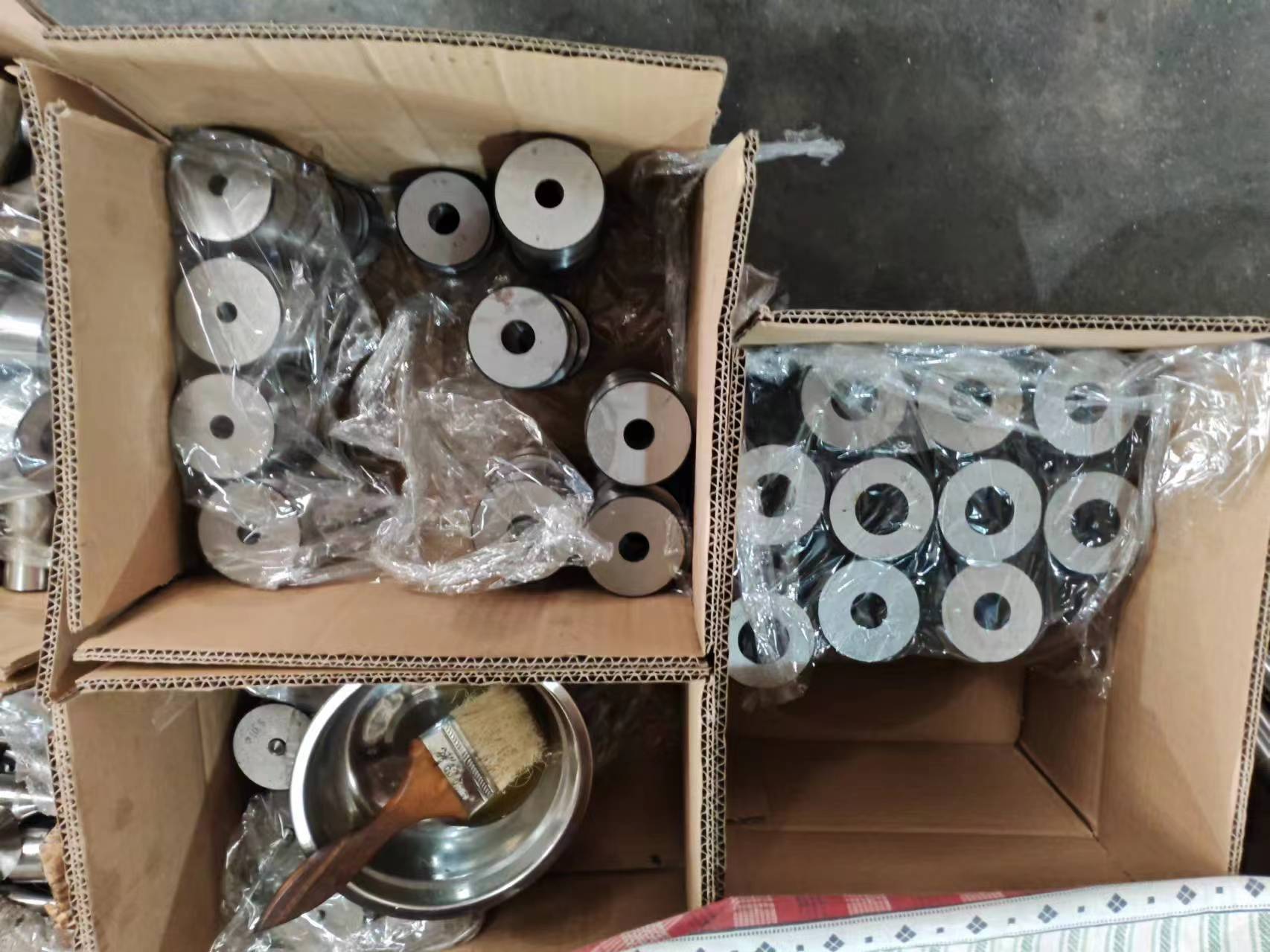 ironworker-tooling-bulk-inventory-factory-01.jpg Ironworker-tooling-bulk-inventory-factory-01.jpg