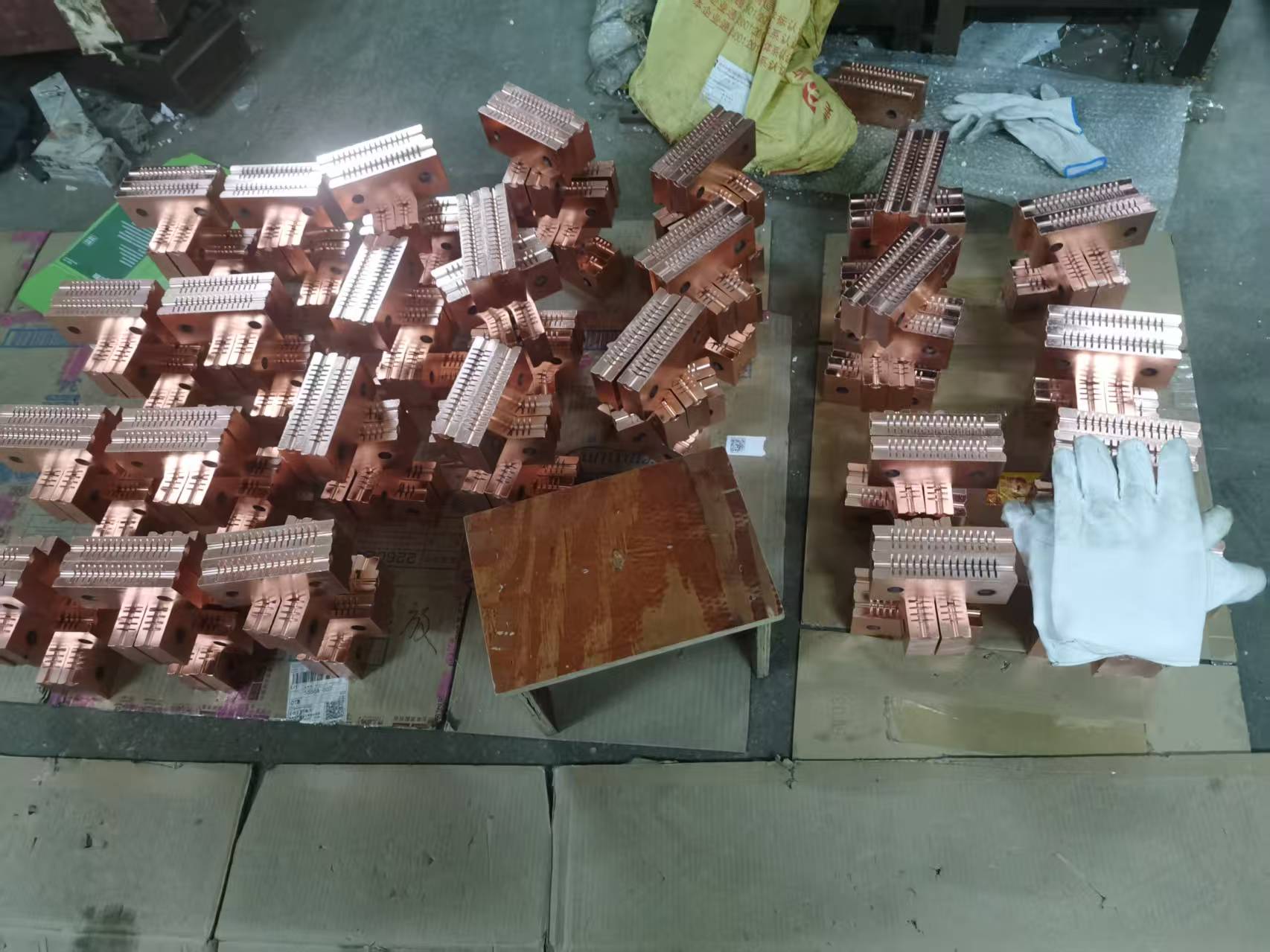 ПК-бар-зажимные-зажимные губки-для-заголовка-машины-склад-фотографии-07