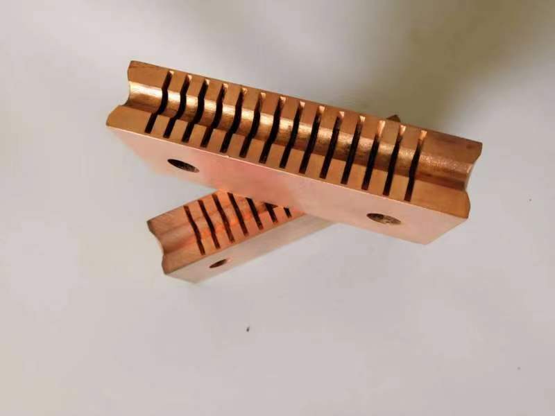 Зажимы для арматуры свайного фундамента предварительного напряжения