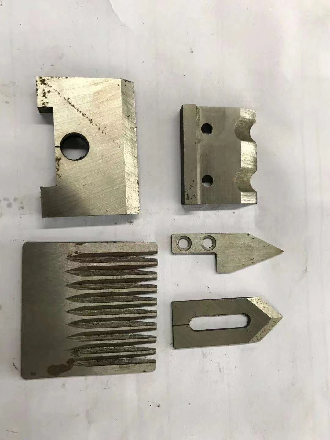 нож для обрезки 