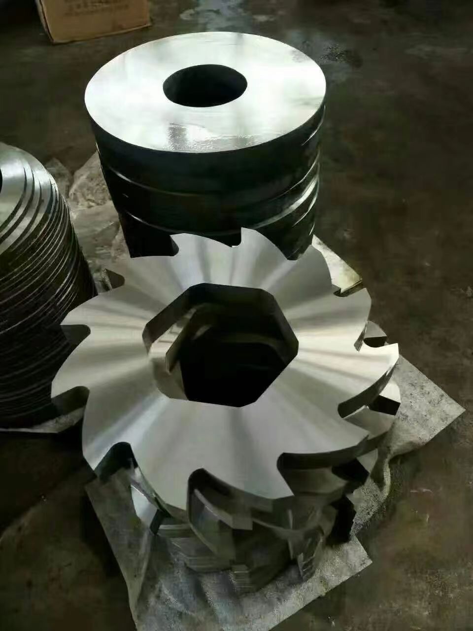 лезвия-измельчители с двумя валами и закаленными прокладками-01