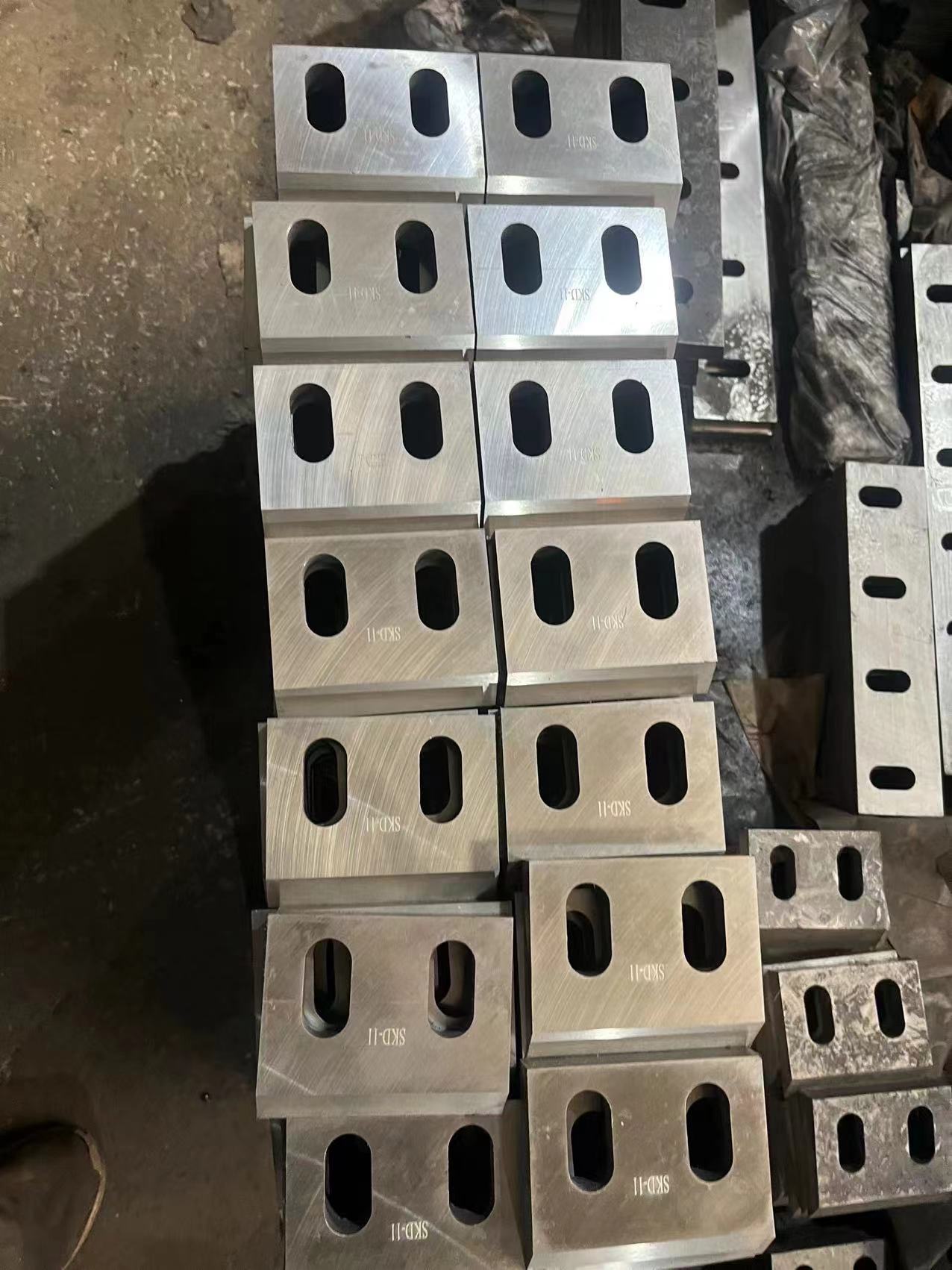 Пластиковые ножи измельчителя (13) 